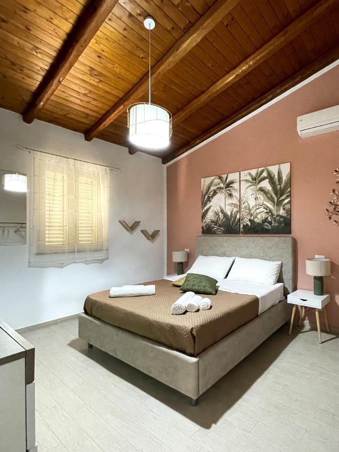 la casetta di Sophia Torrenova  Esterno foto